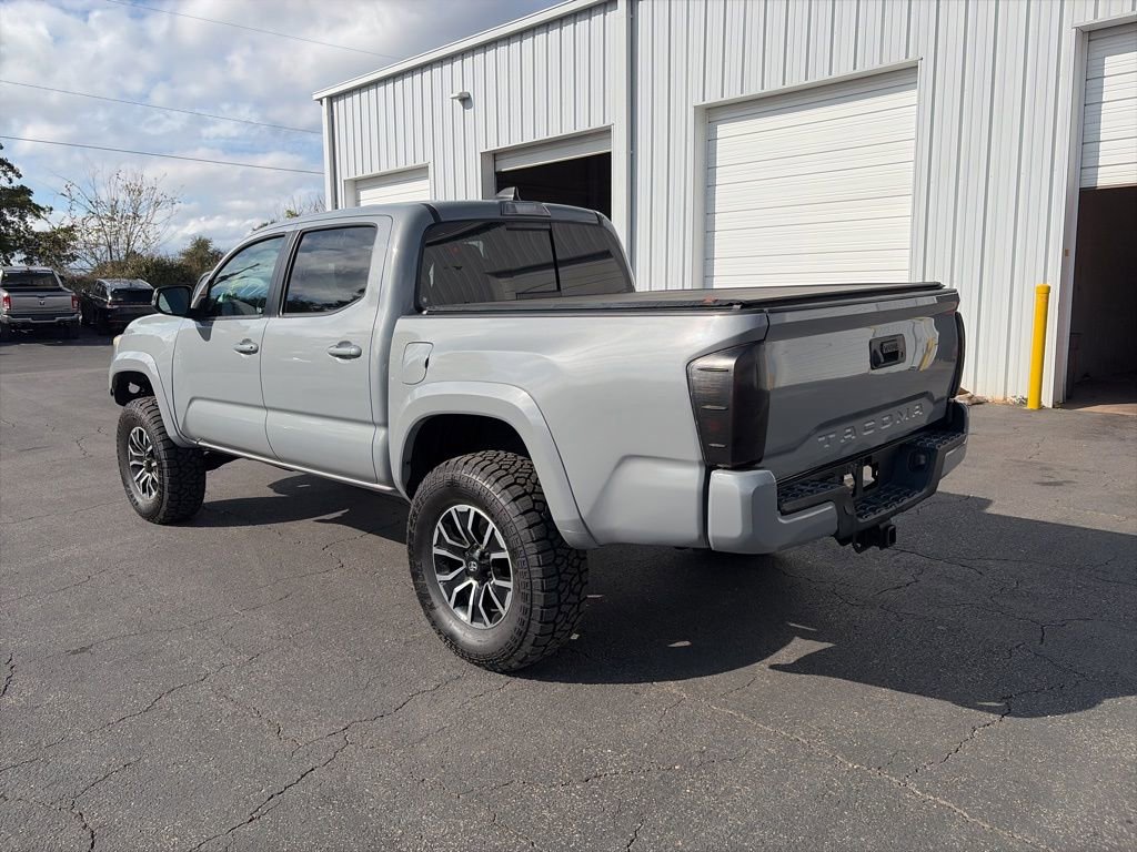 Used 2021 Toyota Tacoma TRD Off-Road image 5
