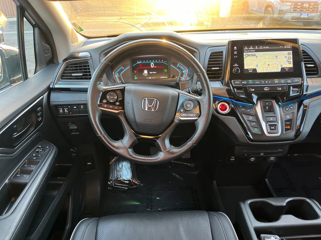 Used 2023 Honda Odyssey Elite image 14