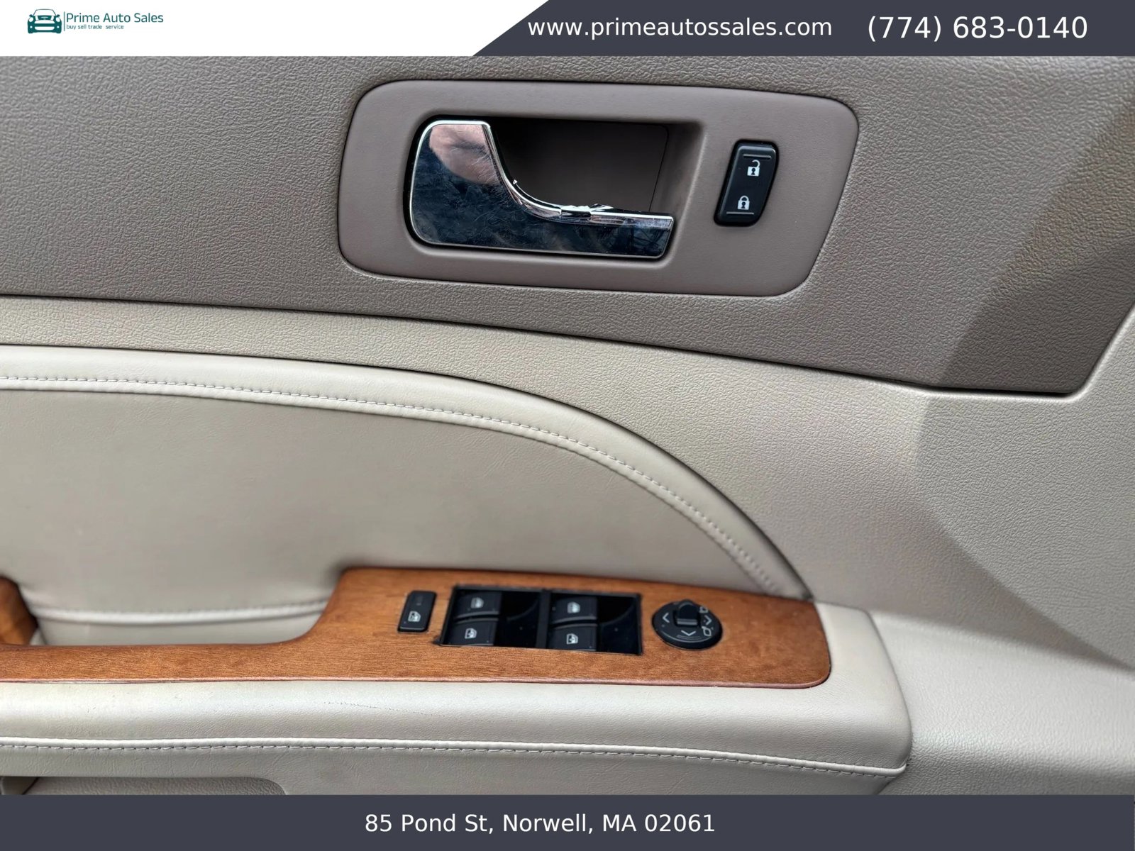 Used 2008 Cadillac STS AWD w/ Preferred Equipment Group image 17