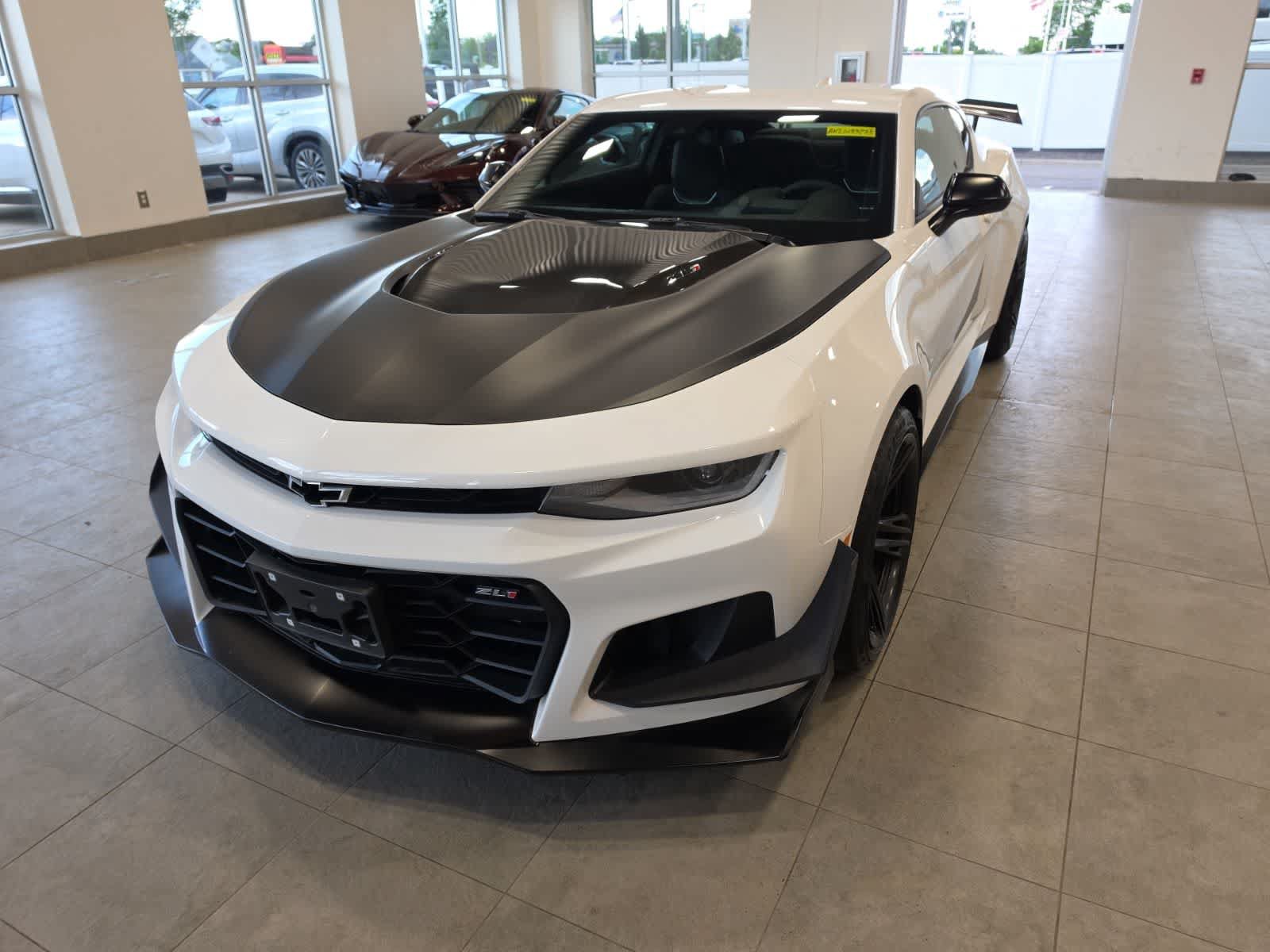 Used 2020 Chevrolet Camaro ZL1 RWD video 2