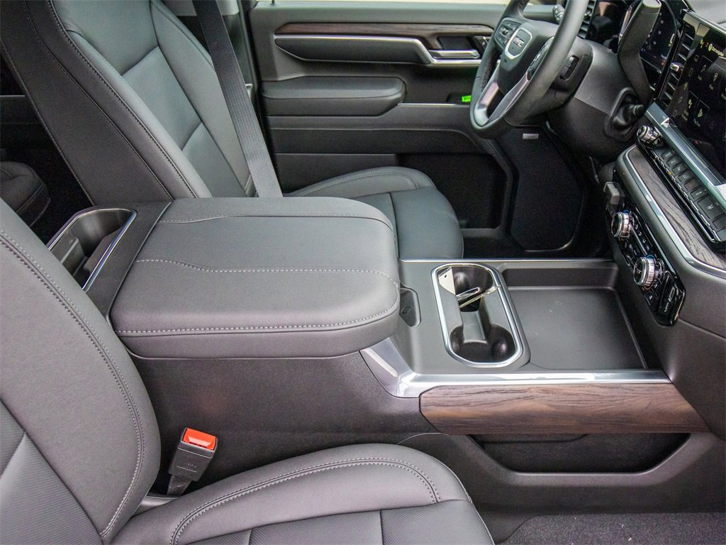 New 2026 GMC Sierra 3500 SLT w/ SLT Premium Package image 17