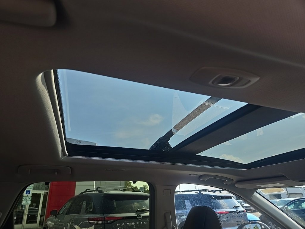 New 2026 Nissan Rogue Platinum w/ Platinum Premium Package image 35