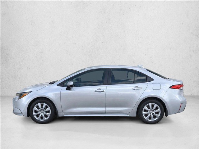 Used 2025 Toyota Corolla LE FWD image 4