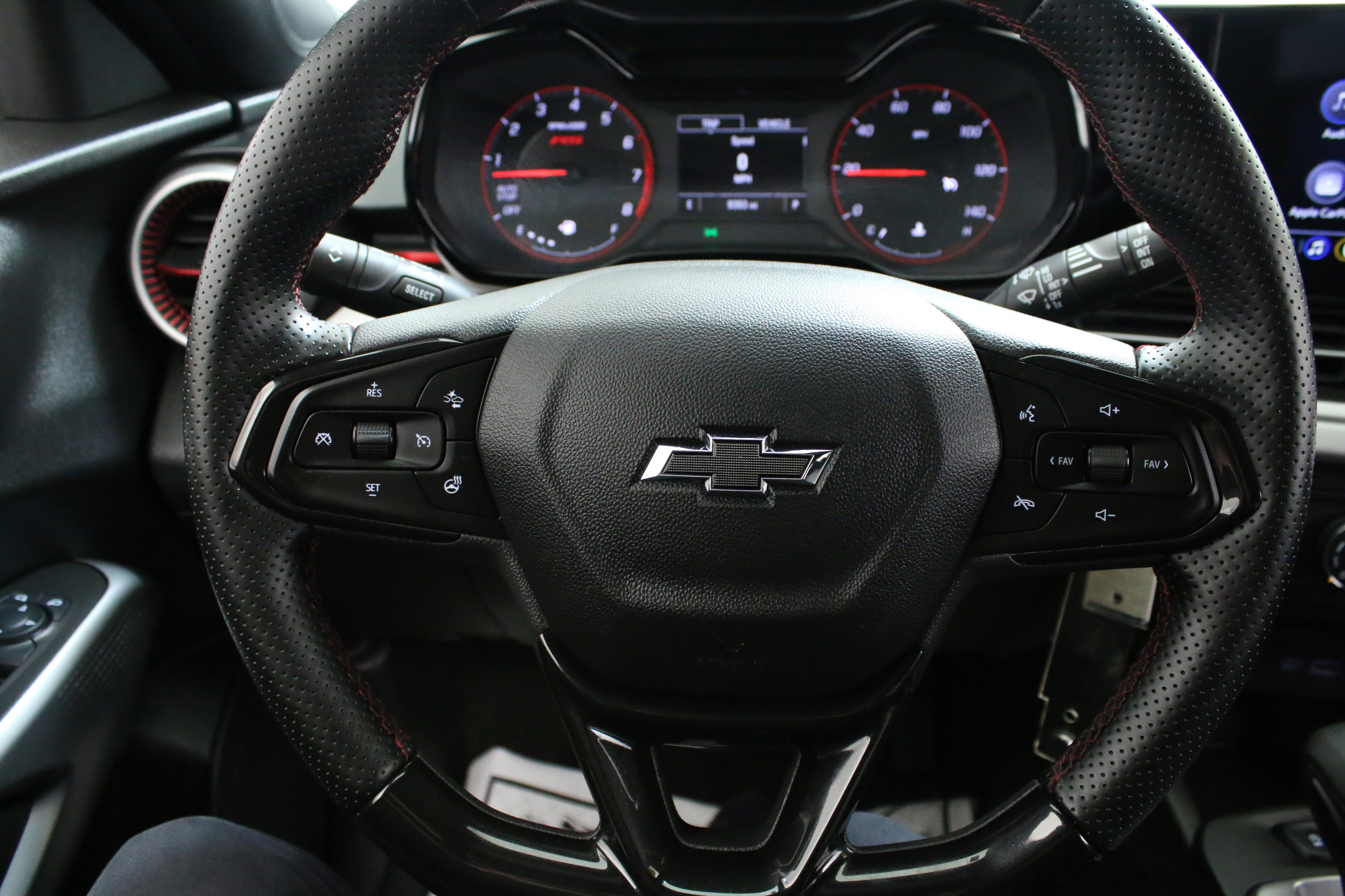 Used 2024 Chevrolet Trax RS w/ Driver Confidence Package image 13