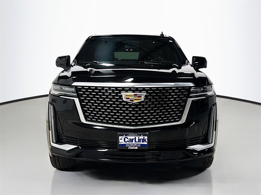 Used 2021 Cadillac Escalade Premium Luxury image 2