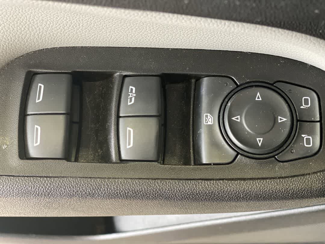 Used 2021 Chevrolet Equinox LS w/ LS Convenience Package AWD/4WD image 16