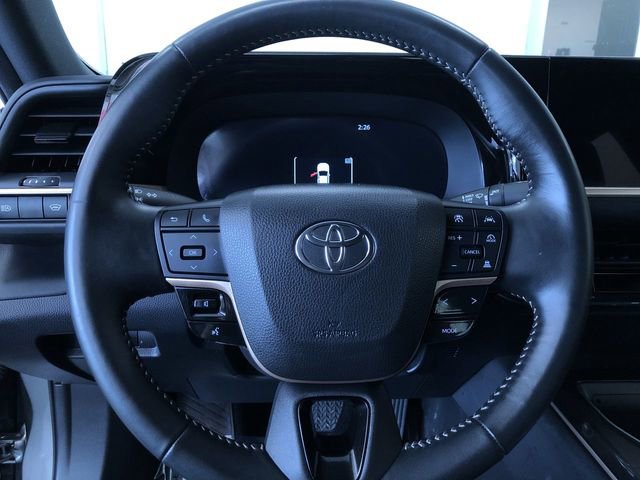 Certified 2025 Toyota Crown XLE AWD/4WD image 24