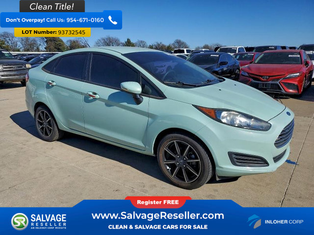 Used 2017 Ford Fiesta SE image 5