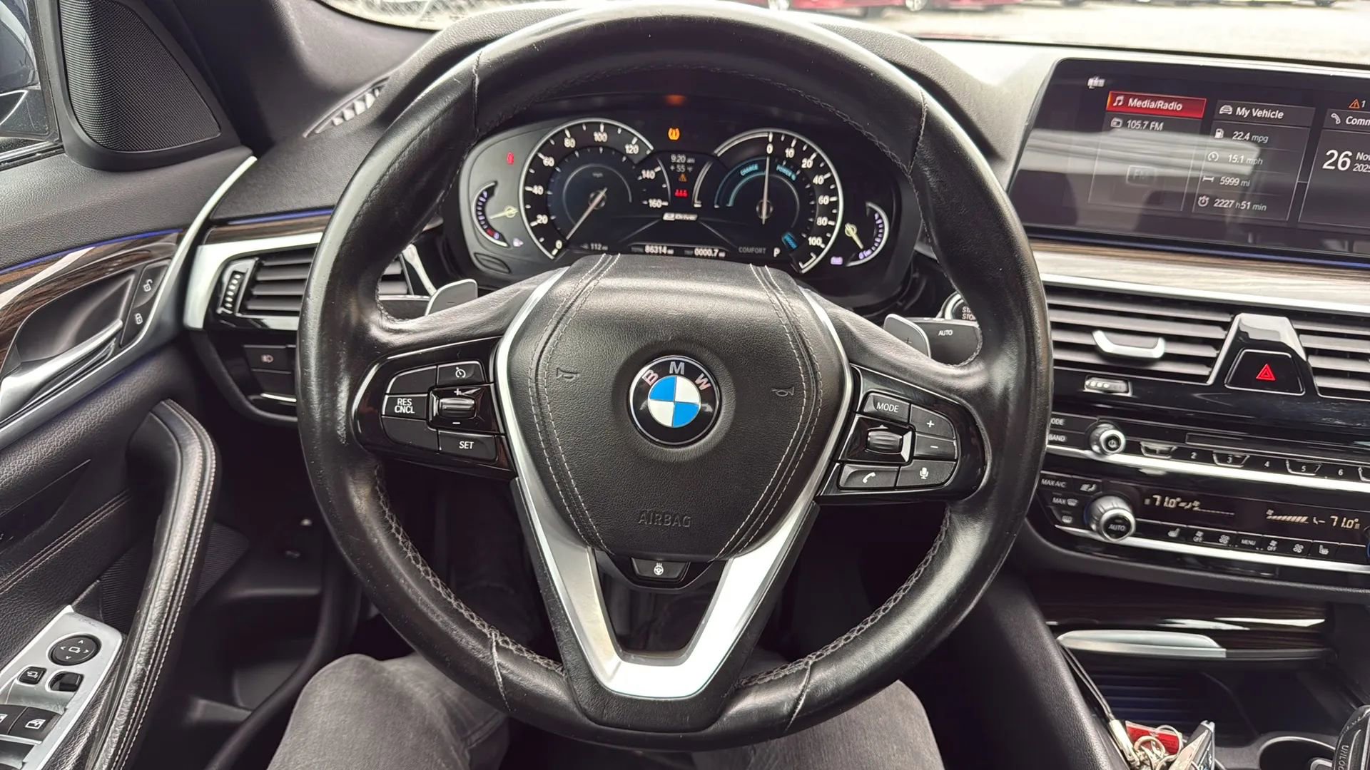 Used 2018 BMW 530e xDrive image 10