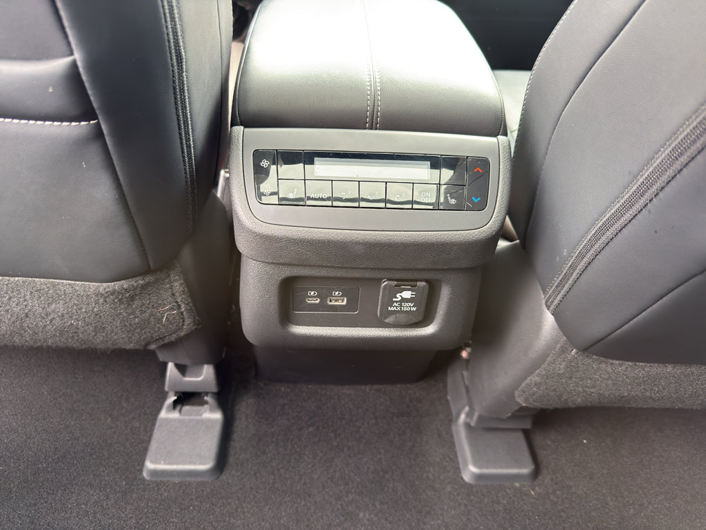 Used 2023 Nissan Pathfinder Platinum w/ Lighting Package (N93) image 32