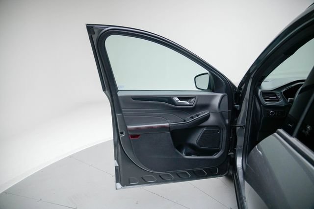 Used 2025 Ford Escape ST-Line FWD image 23