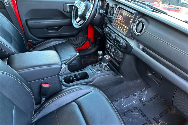 Used 2021 Jeep Wrangler Unlimited Sahara w/ Safety Group image 19