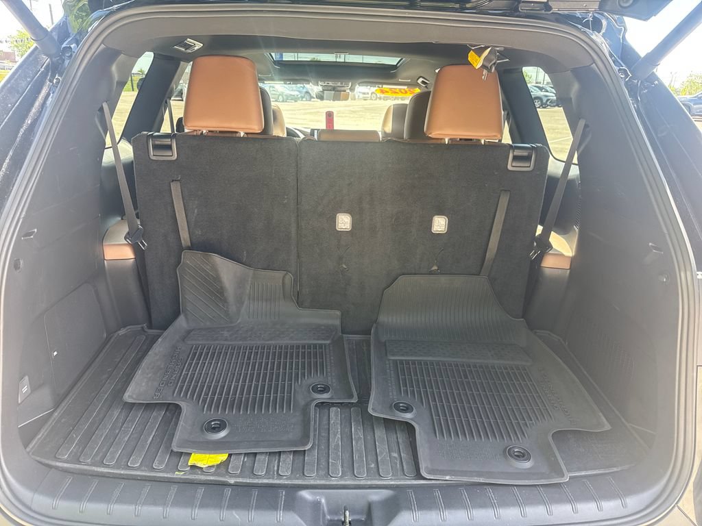 Used 2024 Toyota Grand Highlander AWD Hybrid image 25