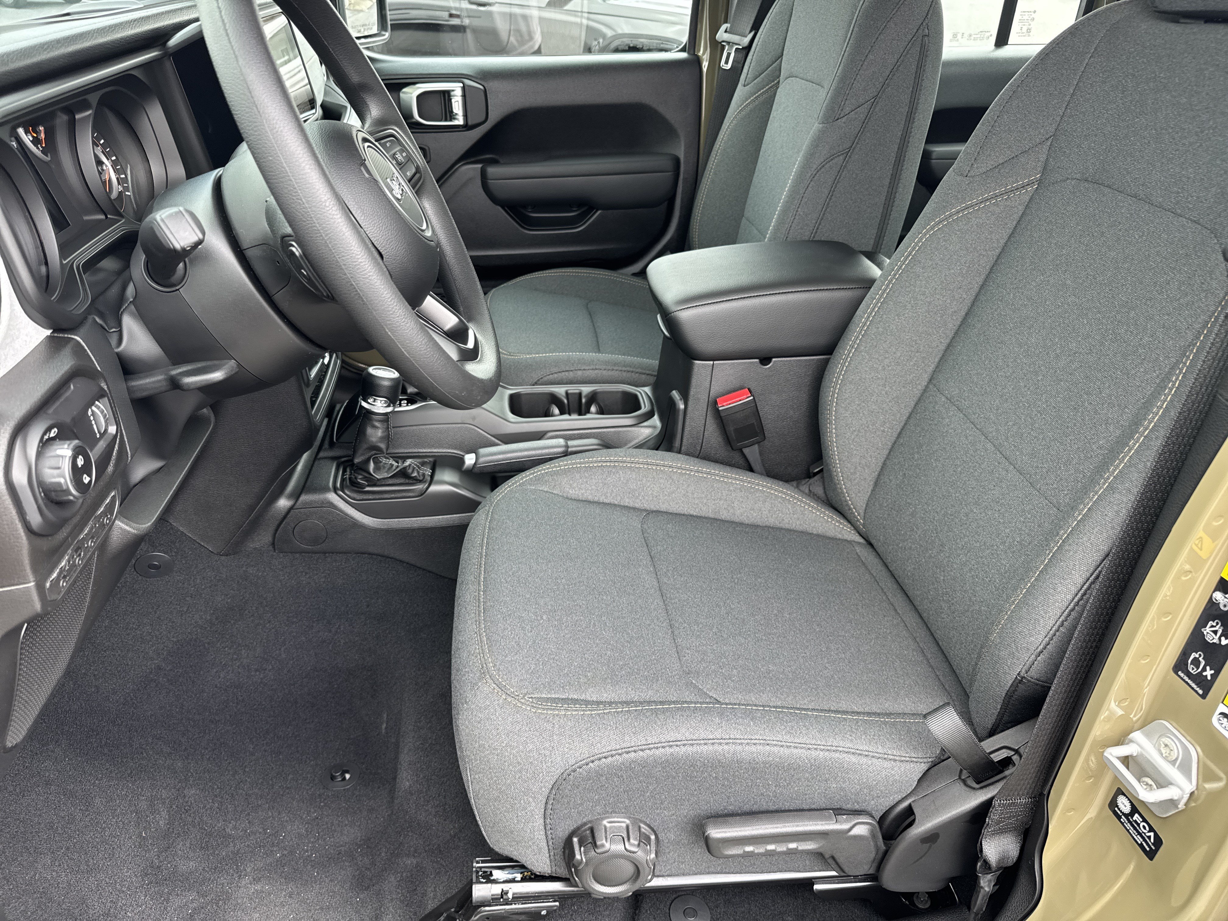 New 2026 Jeep Gladiator Sport AWD/4WD image 12