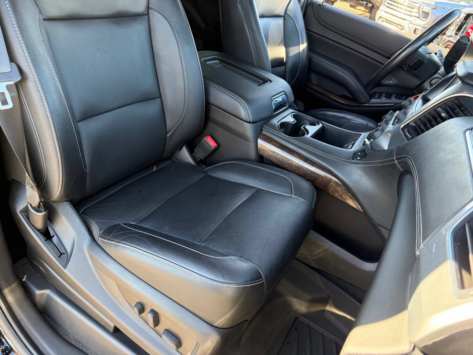 Certified 2019 Chevrolet Suburban LT AWD/4WD image 11
