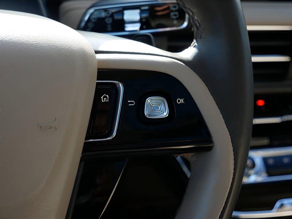 Used 2023 Lincoln Corsair Grand Touring w/ Equipment Group 302A image 18