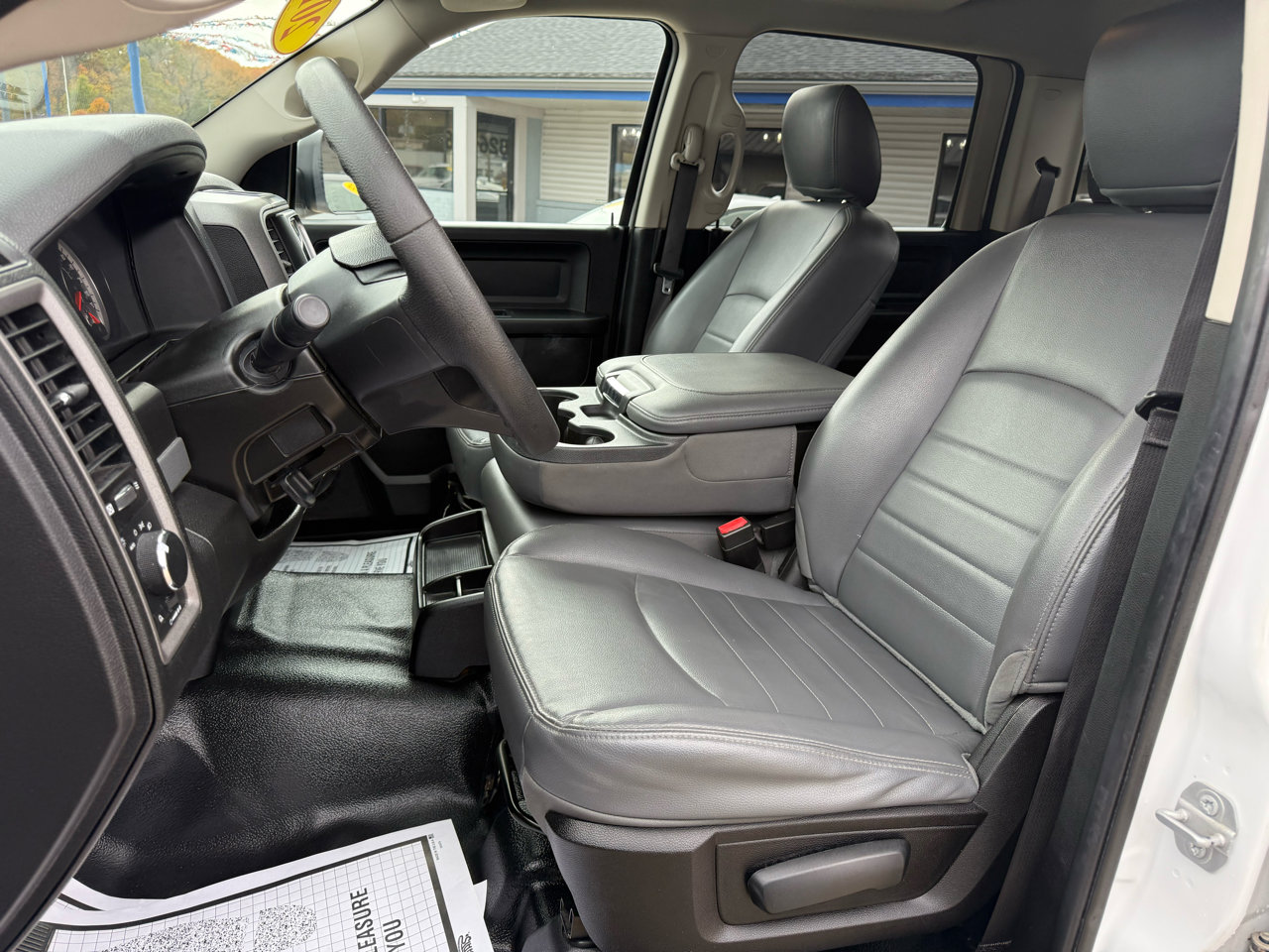 Used 2019 RAM 1500 Tradesman w/ Chrome Appearance Group image 9