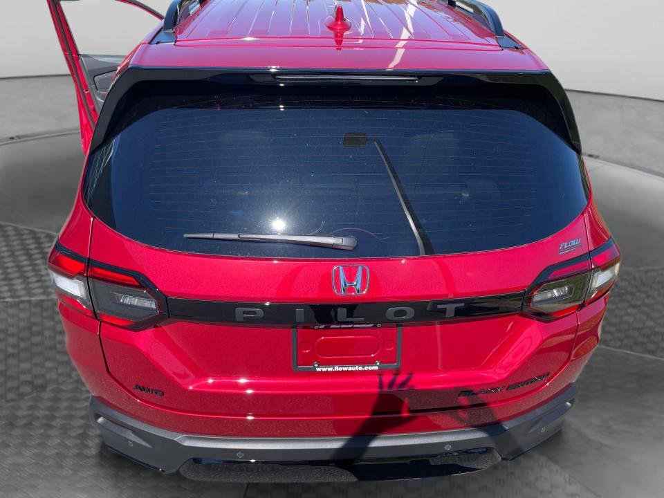 New 2026 Honda Pilot Black Edition image 14