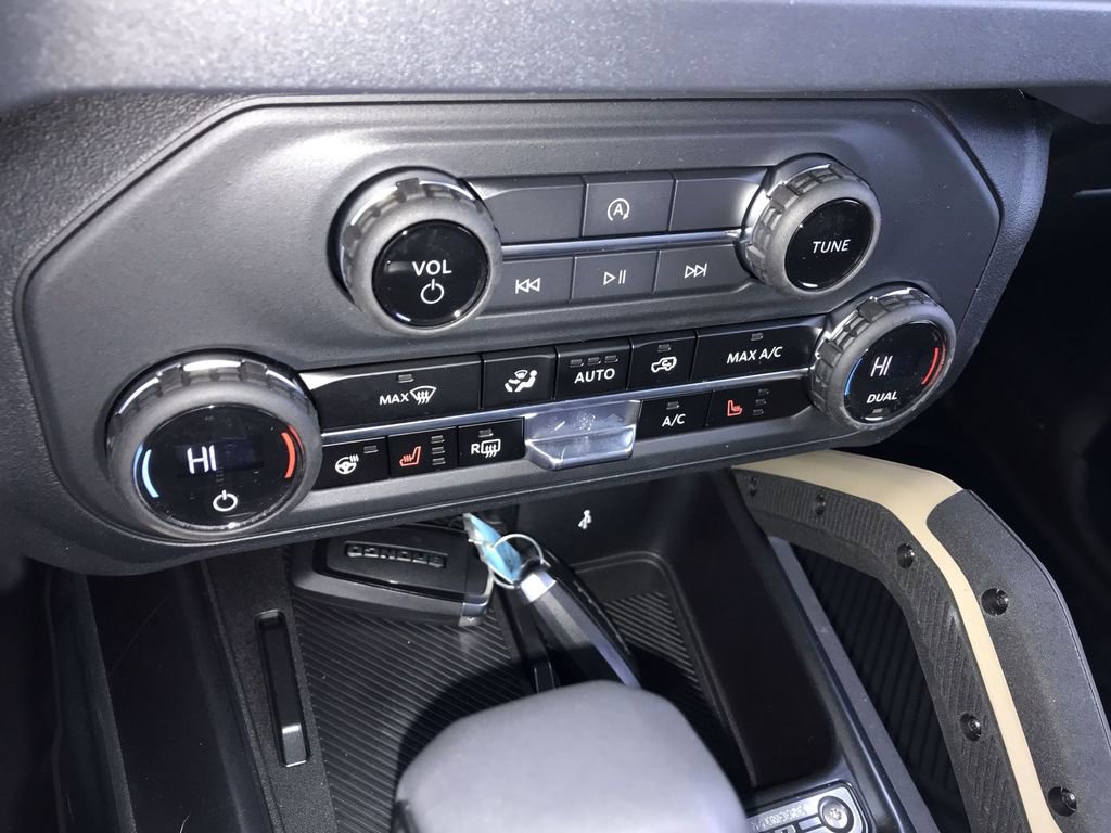 New 2025 Ford Bronco Badlands image 19