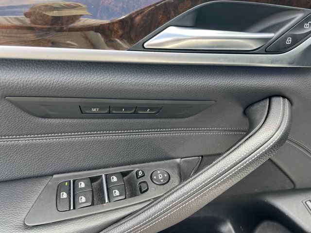 Used 2017 BMW 530i xDrive AWD/4WD image 14