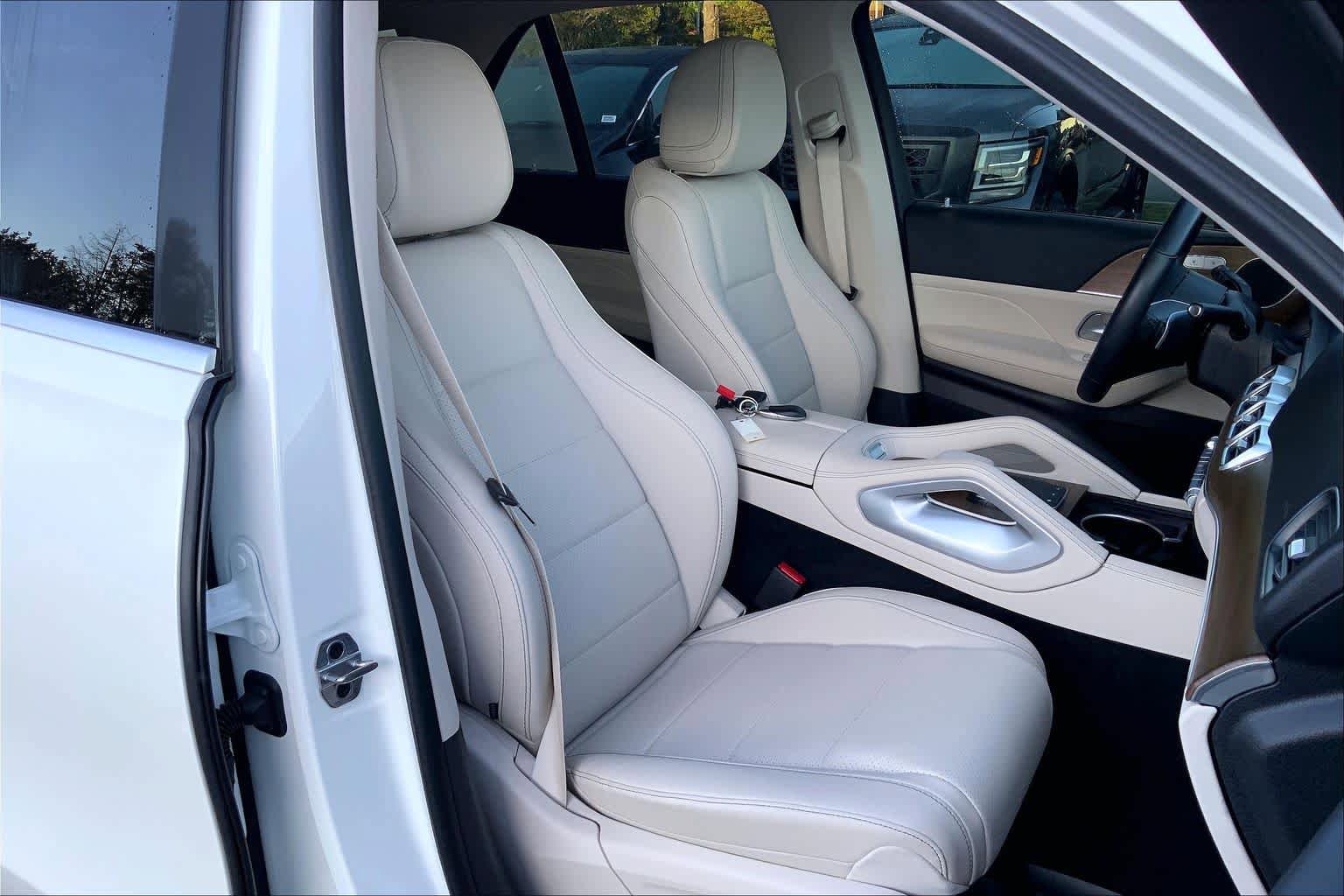 Used 2024 Mercedes-Benz GLE 450 4MATIC image 9