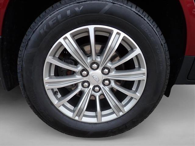 Used 2017 Cadillac XT5 Luxury w/ Driver Awareness Package image 7