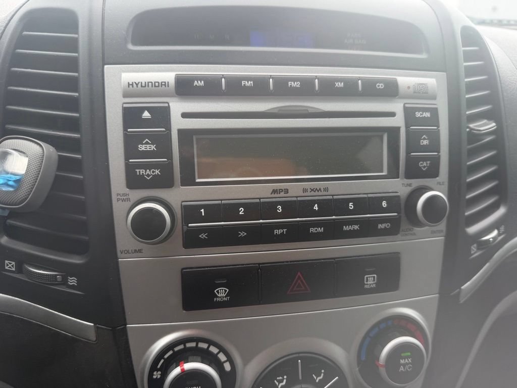 Used 2007 Hyundai Santa Fe GLS FWD image 8