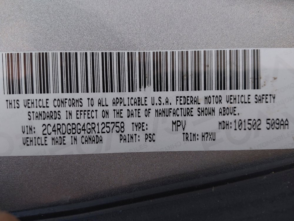 Used 2016 Dodge Grand Caravan American Value Package FWD image 33