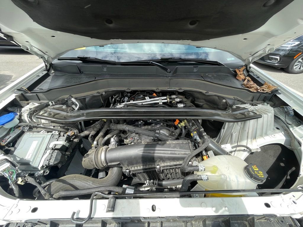 Used 2025 Ford Explorer ST-Line w/ Premium Package image 30