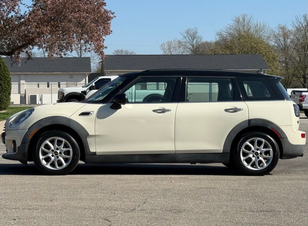 Used 2016 MINI Cooper Clubman image 2