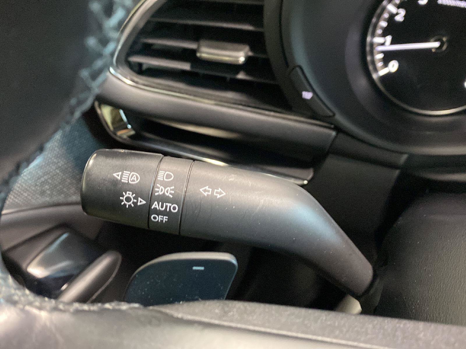 Certified 2022 MAZDA MAZDA3 s FWD image 28