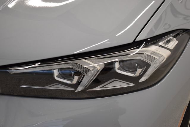 New 2026 BMW 330i xDrive Sedan w/ M Sport Package AWD/4WD image 15