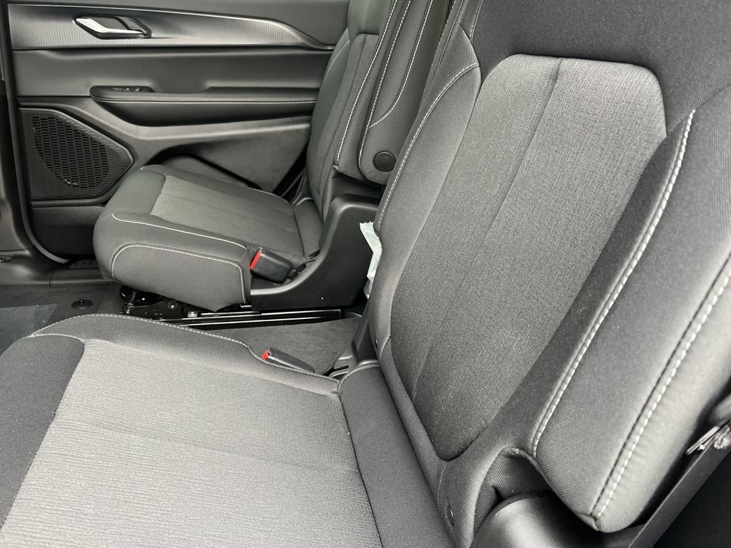 New 2026 Jeep Grand Cherokee L 4WD image 22
