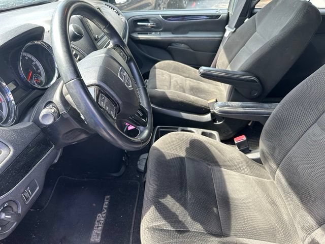Used 2017 Dodge Grand Caravan SE FWD image 13