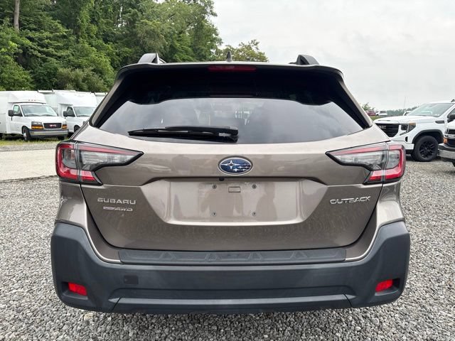 Used 2023 Subaru Outback Premium AWD/4WD image 4