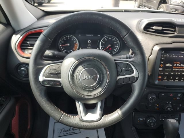 Used 2023 Jeep Renegade Trailhawk w/ Trailhawk Elite Group AWD/4WD image 18