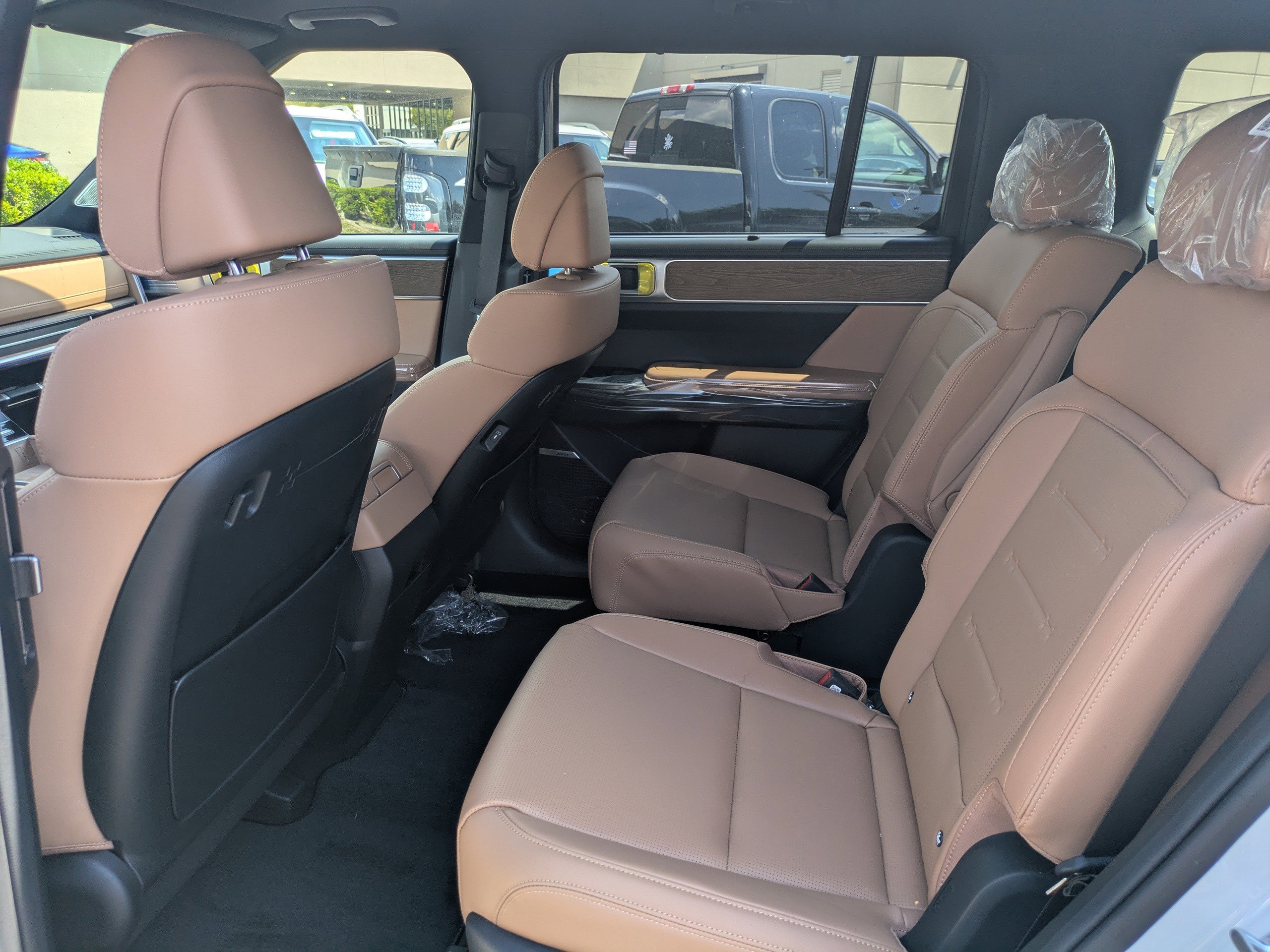 New 2026 Hyundai Santa Fe Limited FWD image 13
