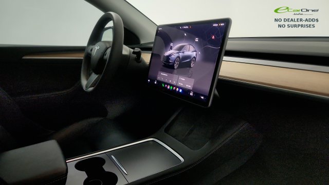 Used 2025 Tesla Model Y Long Range RWD image 34