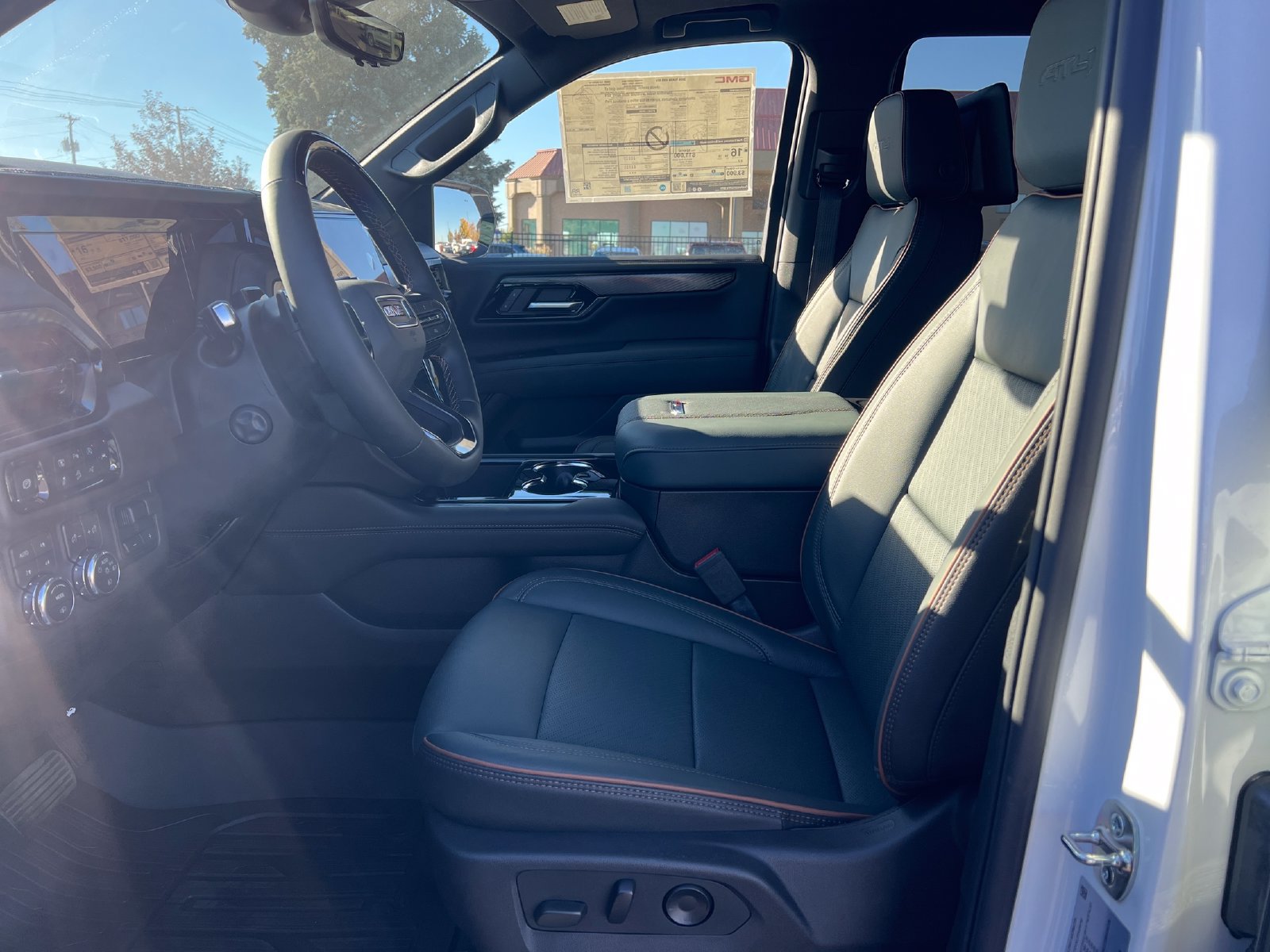 New 2026 GMC Yukon AT4 w/ AT4 Premium Plus Package AWD/4WD image 9
