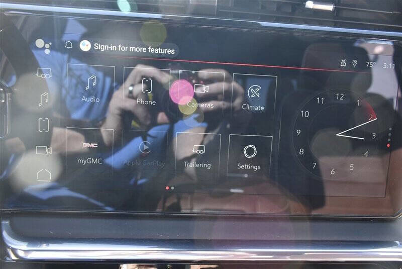 Used 2024 GMC Sierra 3500 Denali Ultimate image 28