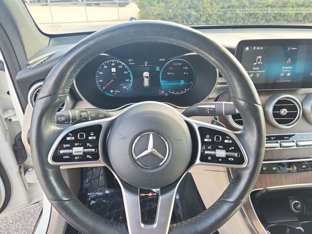 Used 2021 Mercedes-Benz GLC 300 4MATIC image 23