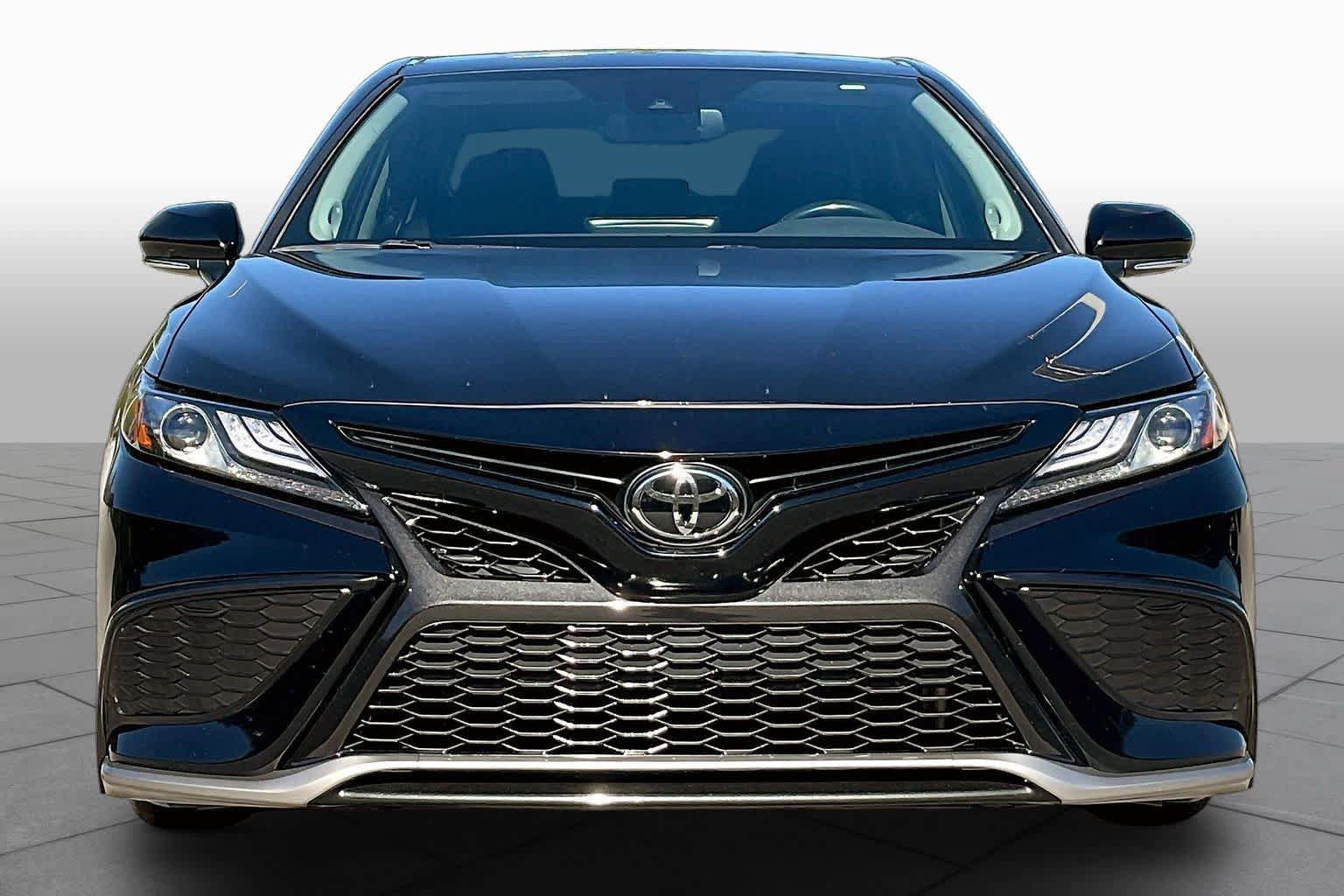 Used 2024 Toyota Camry XSE w/ Navigation Package FWD image 3