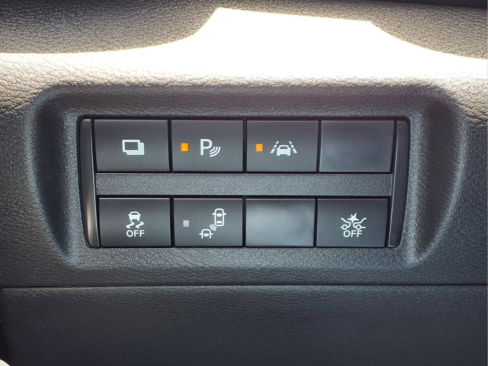 Used 2024 Nissan Kicks S FWD image 18