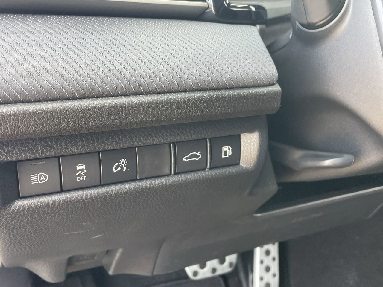 New 2026 Toyota Camry SE FWD image 12