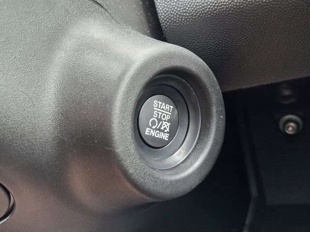 Used 2025 RAM ProMaster 2500 FWD image 23