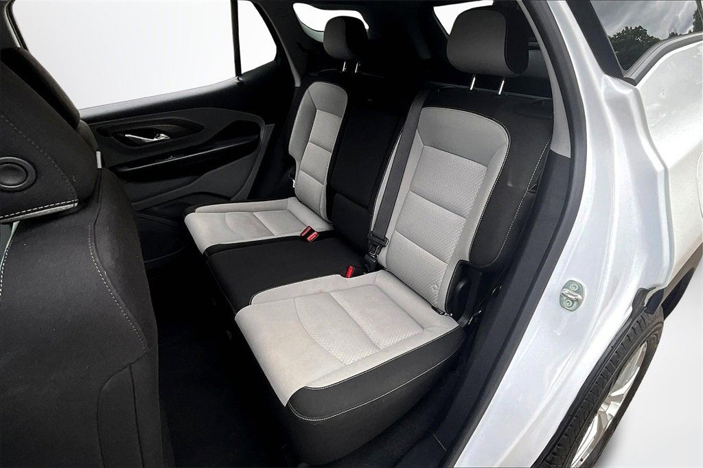 Used 2023 GMC Terrain SLE w/ Driver Convenience Package image 22