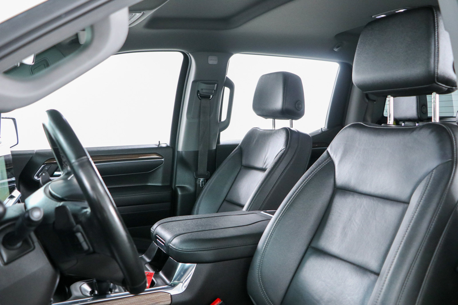 Used 2024 Chevrolet Silverado 1500 LT Trail Boss w/ Convenience Package II AWD/4WD image 26