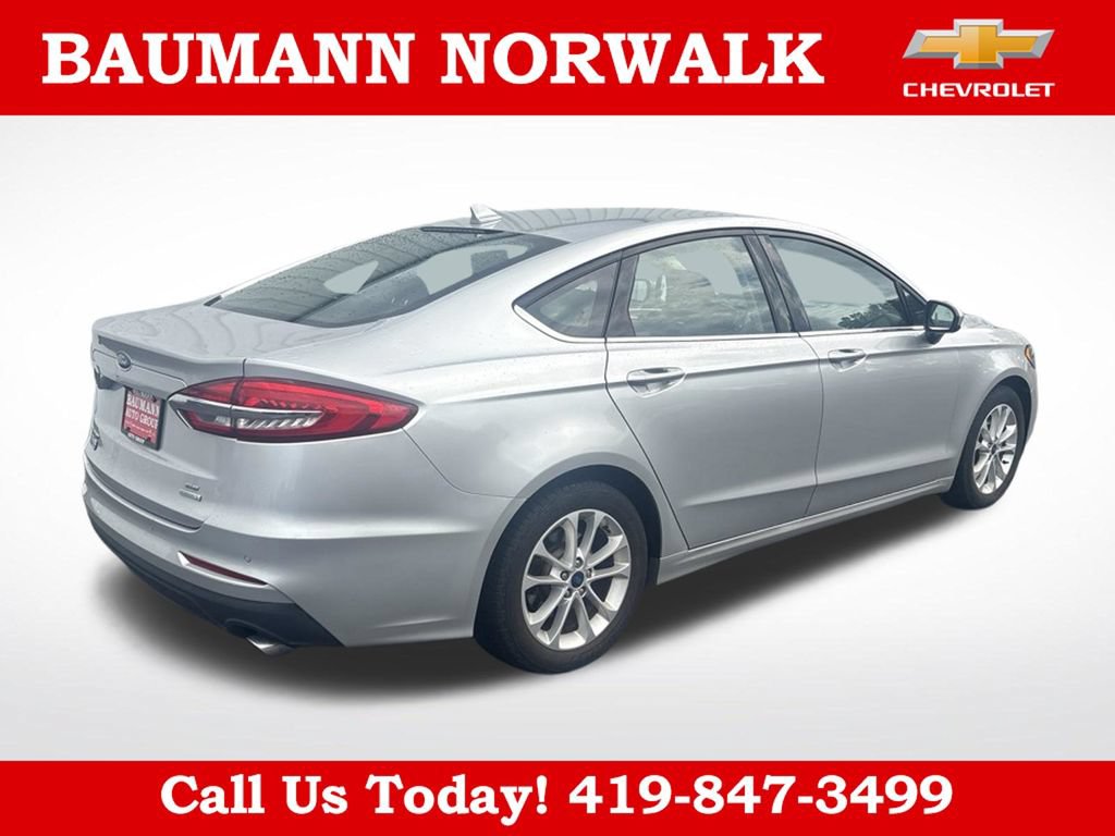 Used 2019 Ford Fusion SE FWD image 8