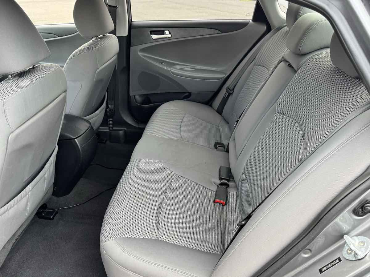 Used 2012 Hyundai Sonata GLS image 18
