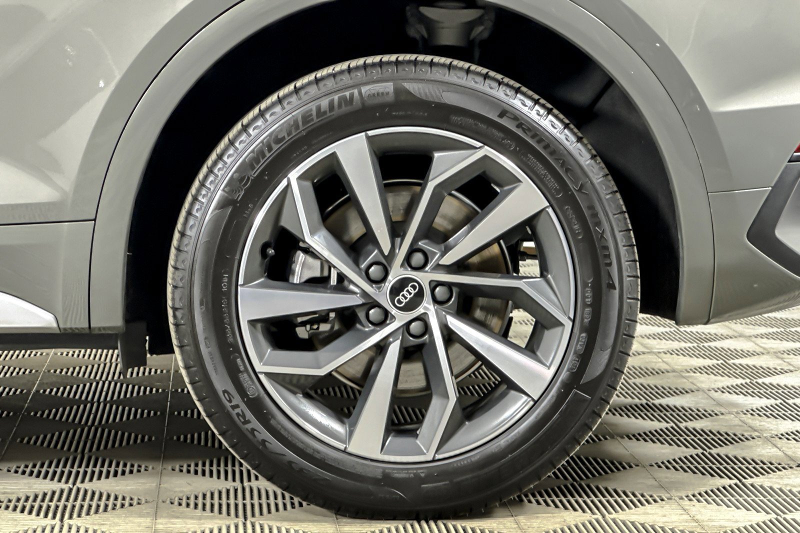 Used 2023 Audi Q5 2.0T Premium Plus w/ Premium Plus Package image 24